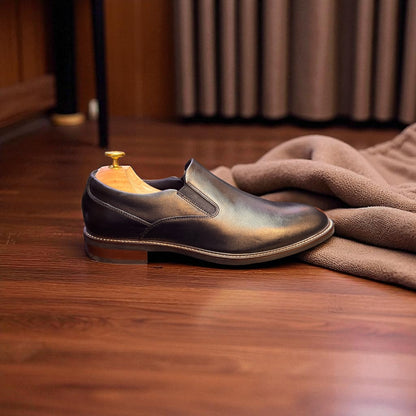 Colehaan Black Moccasins