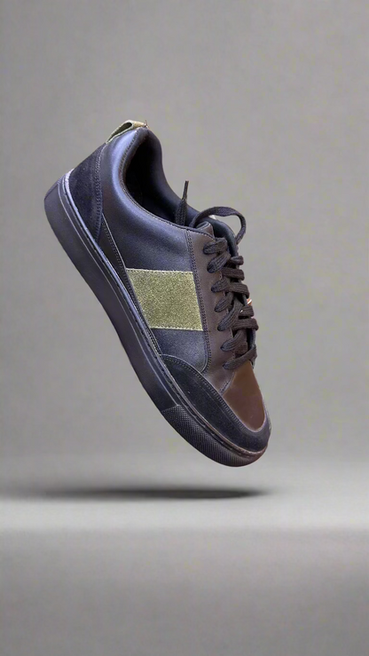 Allonsi Black Sneaker With Green Strap