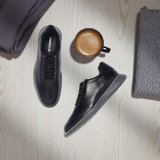 Gordon & Bros Black Sneaker